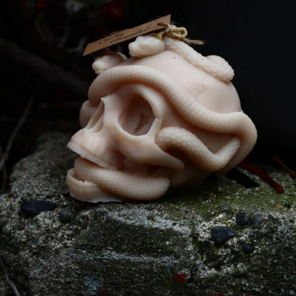White skully